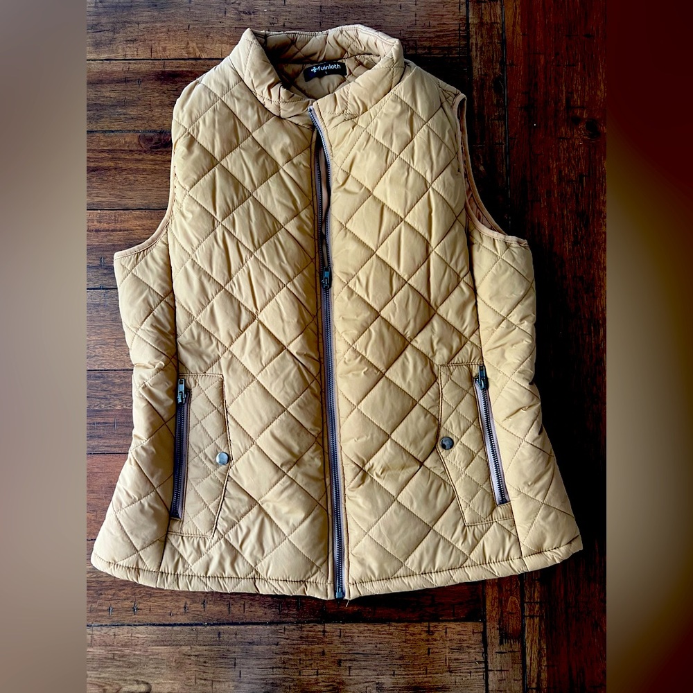 Women’s Quilted Vest